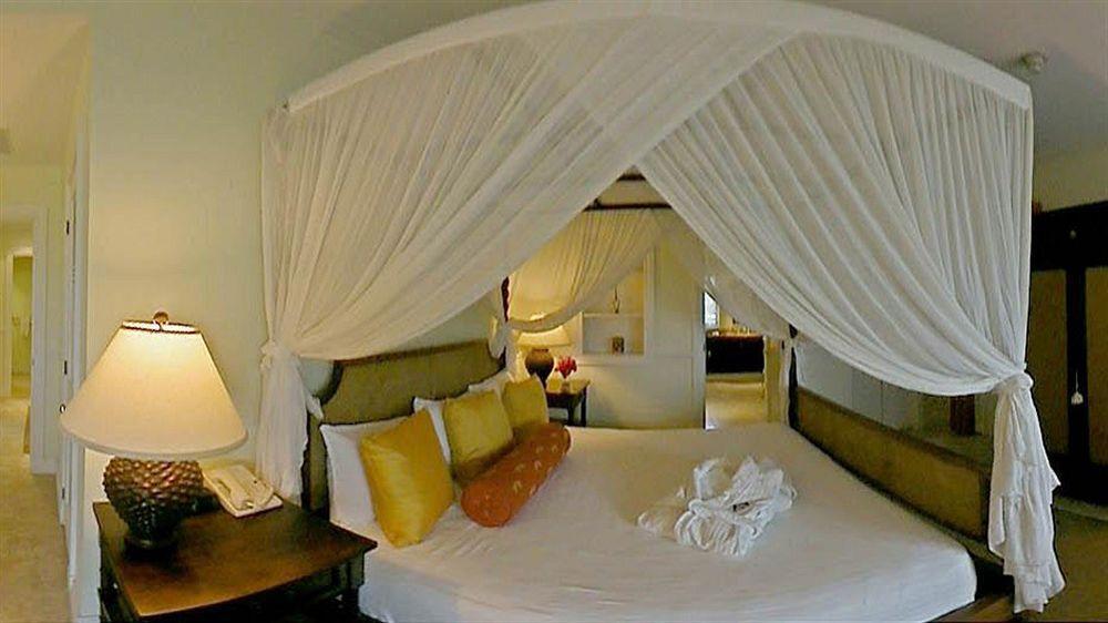 Point Grace Hotel Grace Bay Buitenkant foto