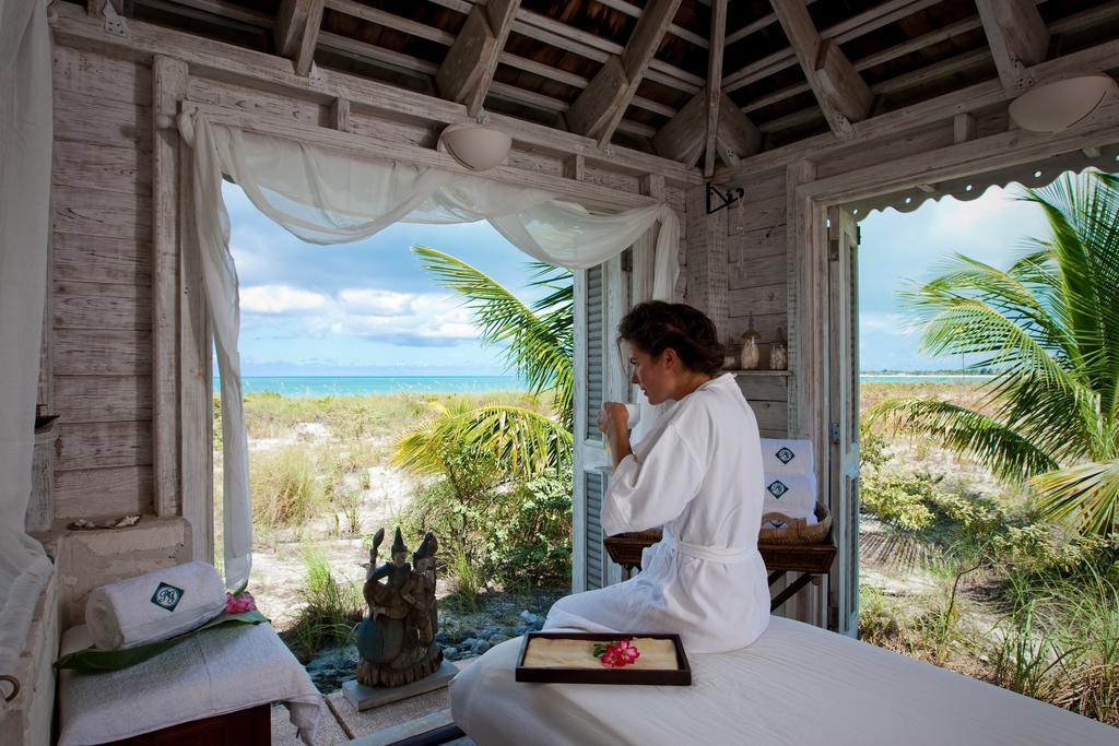 Point Grace Hotel Grace Bay Buitenkant foto