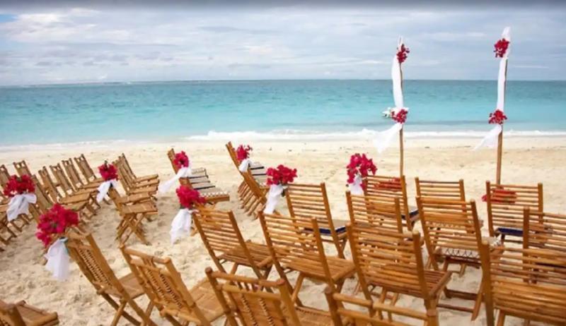 Point Grace Hotel Grace Bay Buitenkant foto