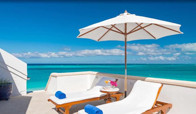 Point Grace Hotel Grace Bay Buitenkant foto